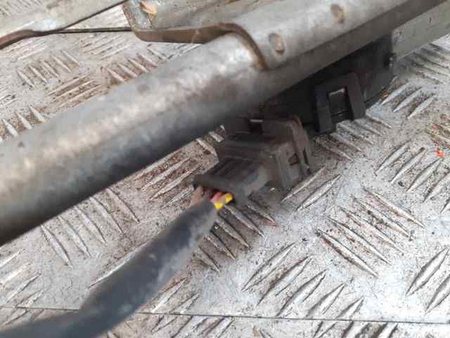 Trapézio de limpador pára-brisas Peugeot 206 2D ao melhor preço