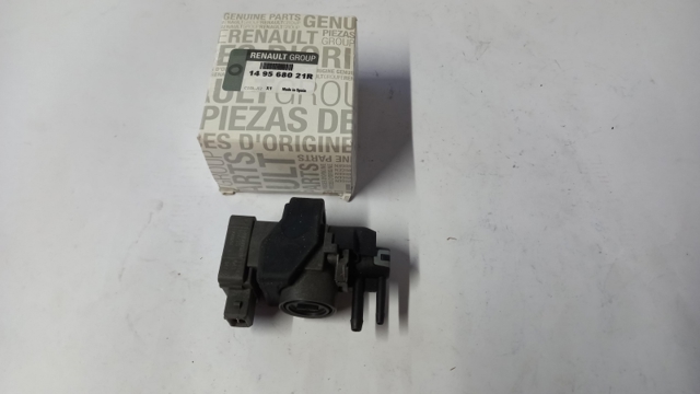 149568021R Renault (RVI)
