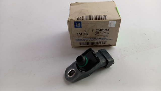 24420761 Opel