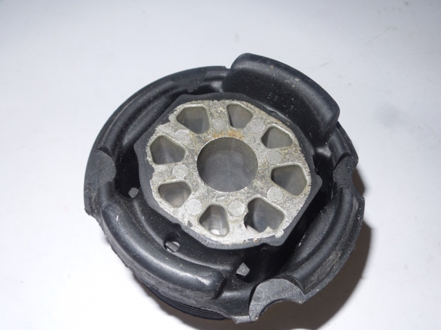4D0505145J VAG