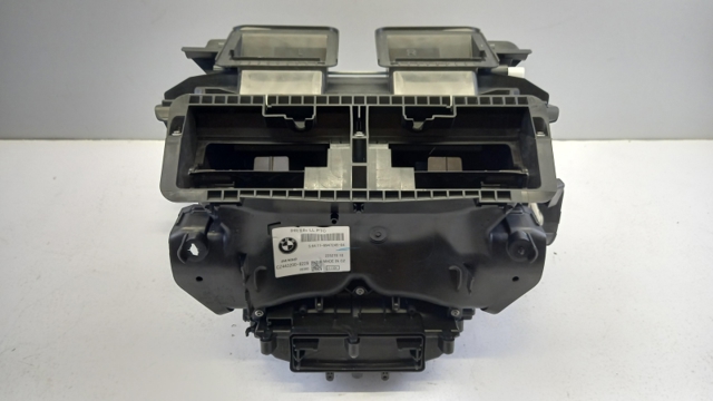 64119136165 BMW