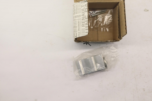 922700023R Renault (RVI)