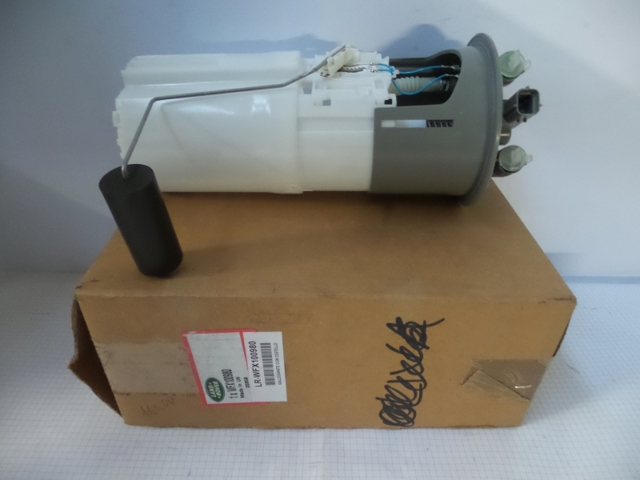 WFX100980 Land Rover