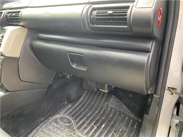 000050 Land Rover