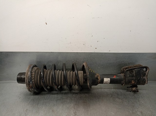 000050 Land Rover