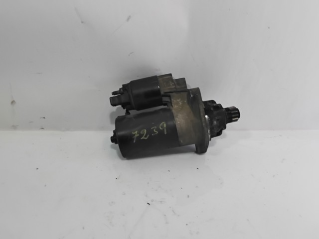 Motor de arranco 0001121022 VAG