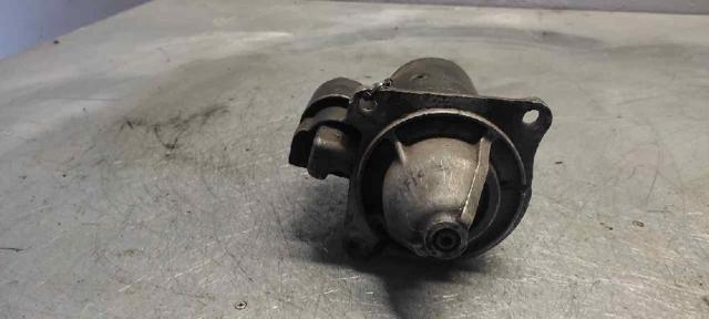 Motor de arranco 0001218101 RENAULT