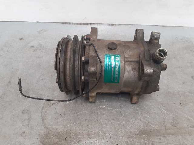 Tubo de ligação de bombeio de suporte do freio dianteiro 0004206955 NISSAN