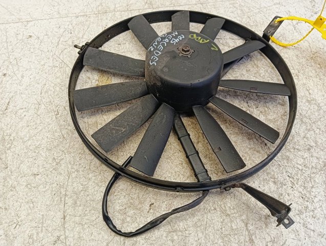 Ventilador elétrico de esfriamento montado (motor + roda de aletas) direito 0005008593 MERCEDES