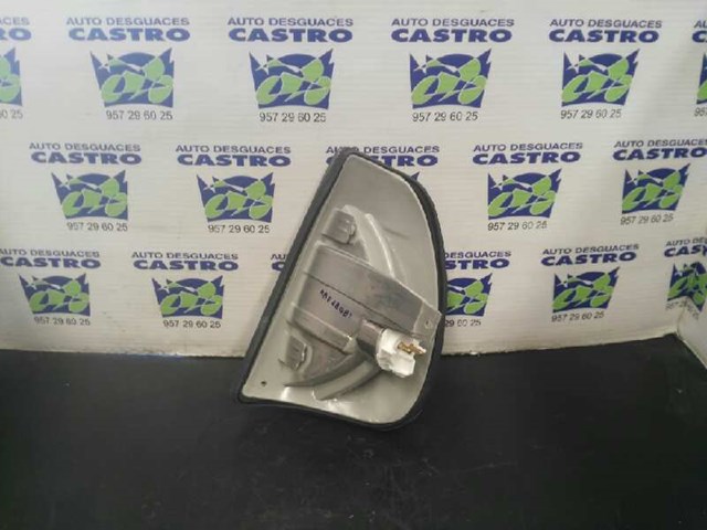 Pisca-pisca direito 0008207421 MERCEDES