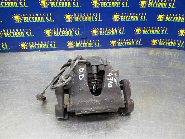 Suporte do freio dianteiro direito 0014203283 MERCEDES