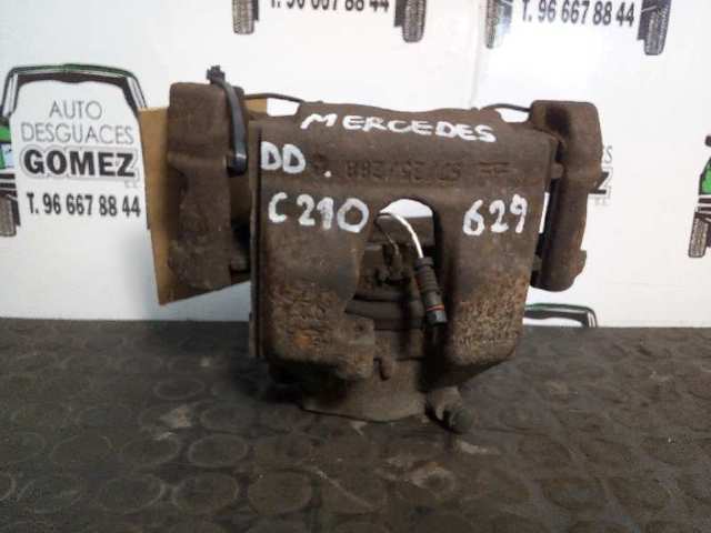 Suporte do freio dianteiro direito 0014203283 MERCEDES