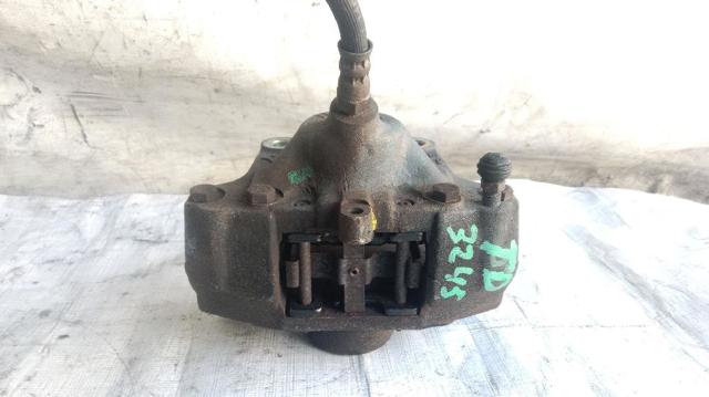 Suporte do freio traseiro direito 0014205183 MERCEDES