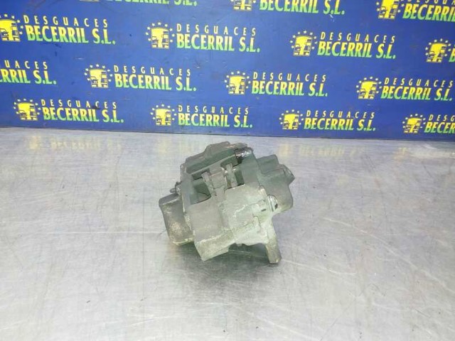 Suporte do freio traseiro direito 0014205883 MERCEDES