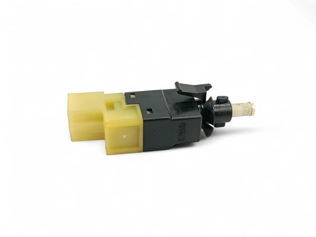 Sensor de ativação do sinal de parada 0015456709 MERCEDES