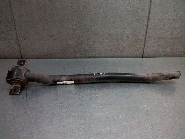 Braço oscilante superior esquerdo/direito de suspensão traseira 0051749713 FIAT