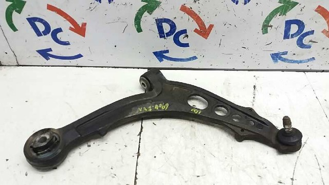 Braço oscilante inferior direito de suspensão dianteira 0051842193 FIAT