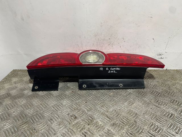 Lanterna traseira esquerda 00519248460 OPEL