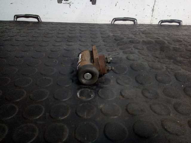 Cilindro traseiro do freio de rodas de trabalho 0071738320 FIAT