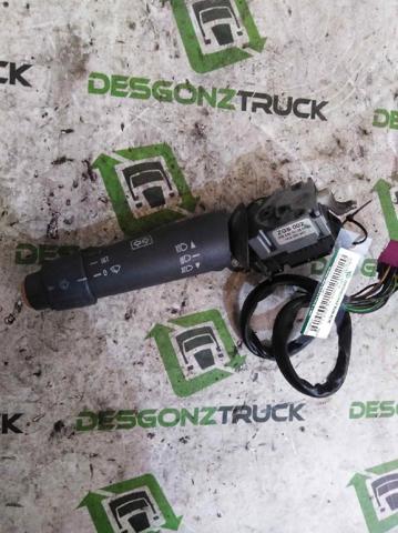 Comutador esquerdo instalado na coluna da direção 0085450124 MERCEDES