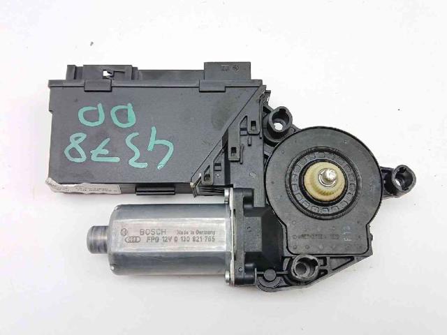 Motor de acionamento de vidro da porta dianteira esquerda 0130821765 VAG