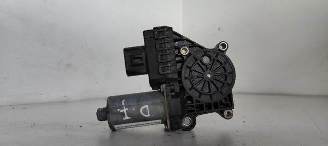 Motor de acionamento de vidro da porta dianteira esquerda 0130821770 FORD