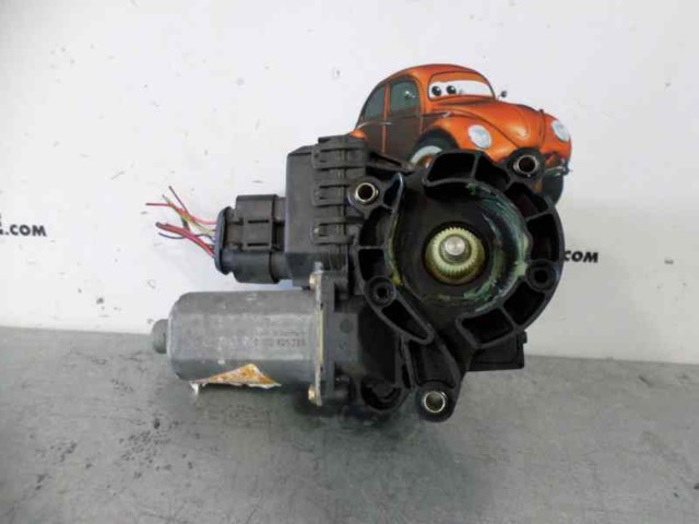 Motor de acionamento de vidro da porta traseira direita 0130821785 VAG
