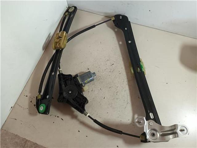Motor de acionamento de vidro da porta dianteira esquerda 0130822077 VAG