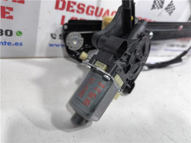 Motor de acionamento de vidro da porta dianteira esquerda 0130822077 VAG