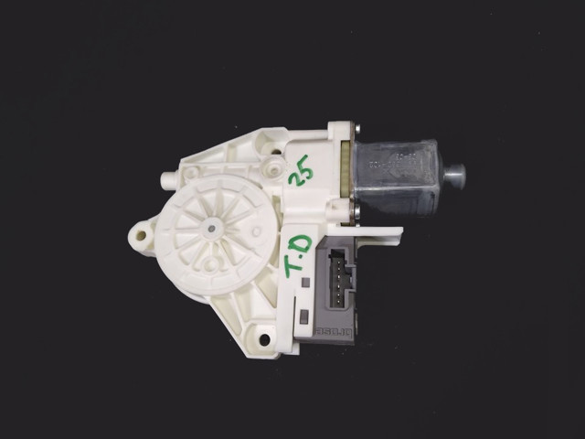 Motor de acionamento de vidro da porta dianteira esquerda 0130822200 PEUGEOT