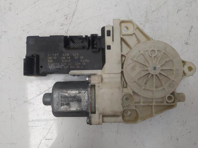 Motor de acionamento de vidro da porta dianteira esquerda 0130822200 PEUGEOT