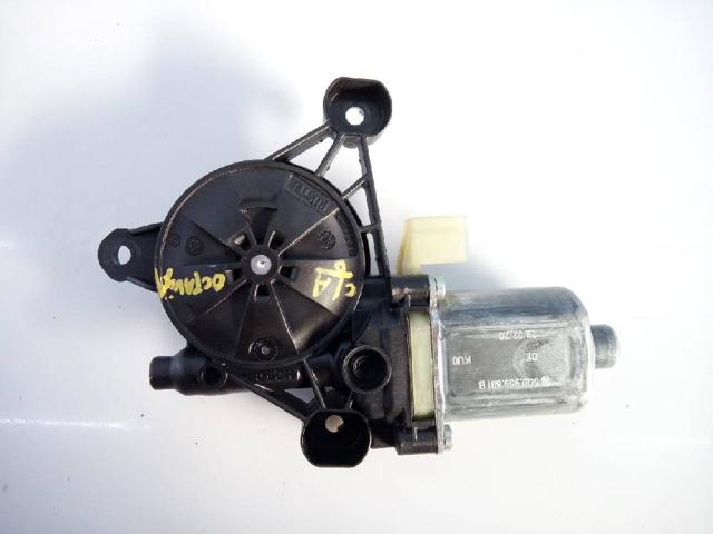 Motor de acionamento de vidro da porta dianteira 0130822717 VAG