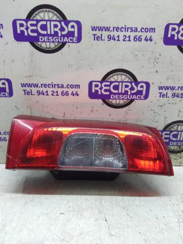 Lanterna traseira direita 01353206080E PEUGEOT