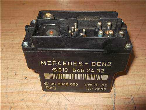 Relê das velas de incandescência 0135452432 MERCEDES