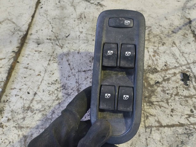 025330 Renault (RVI)