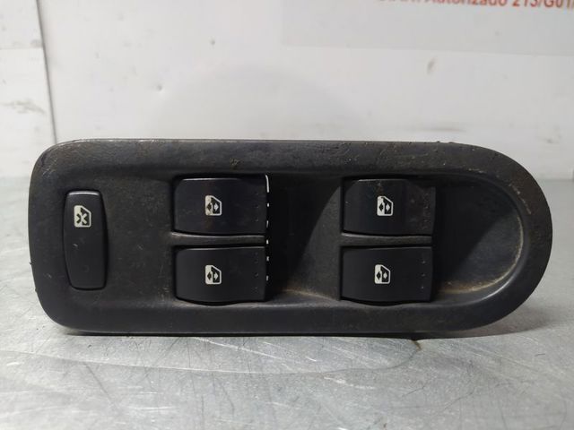 025330 Renault (RVI)