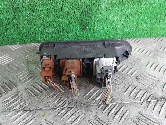 025330 Renault (RVI)