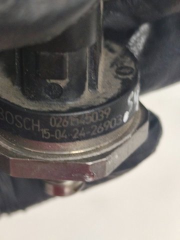 Sensor de pressão de combustível 0261545039 FORD