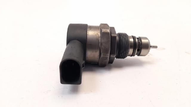 Regulador de pressão de combustível na régua de injectores 0281002738 BMW