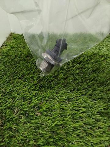 Sensor de pressão de combustível 0281002863 HYUNDAI