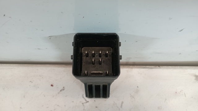 Relê das velas de incandescência para Iveco Daily