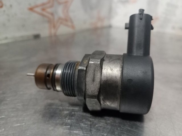 Regulador de pressão de combustível na régua de injectores 0281006017 LAND ROVER