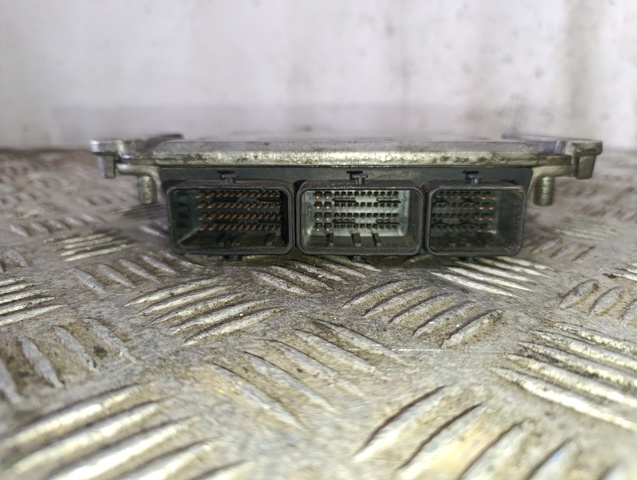 Módulo de direção (Centralina eletrônica) de motor 0281011103 RENAULT
