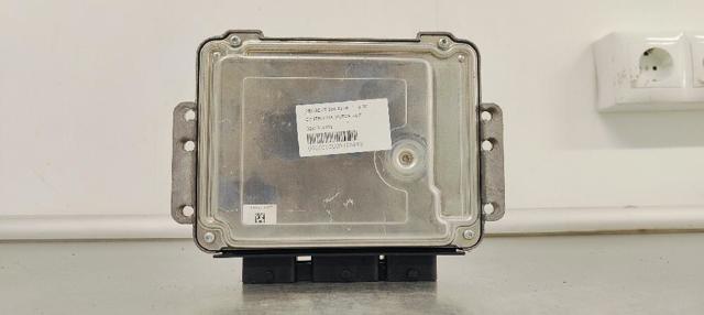 Módulo de direção (Centralina eletrônica) de motor 0281013332 PEUGEOT