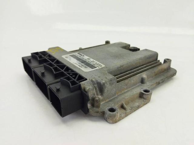 Módulo de direção (Centralina eletrônica) de motor 0281030899 RENAULT