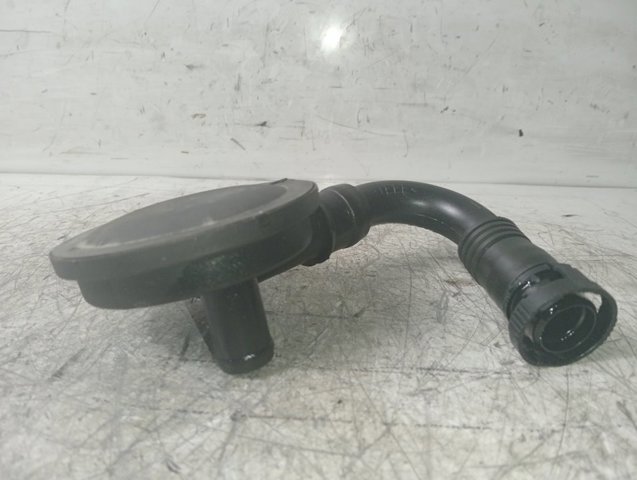 Válvula PCV de ventilação dos gases de cárter 028129101E VAG