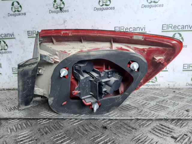 Lanterna traseira esquerda externa 0285202107 VAG