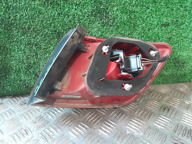 Lanterna traseira esquerda externa 0285202107 VAG