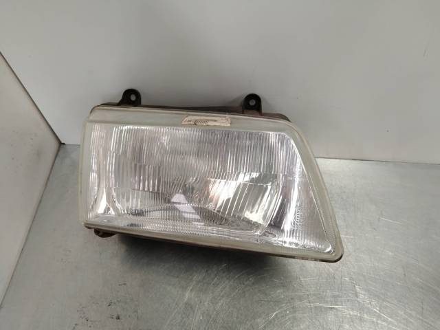 Luz direita 0301025356 OPEL