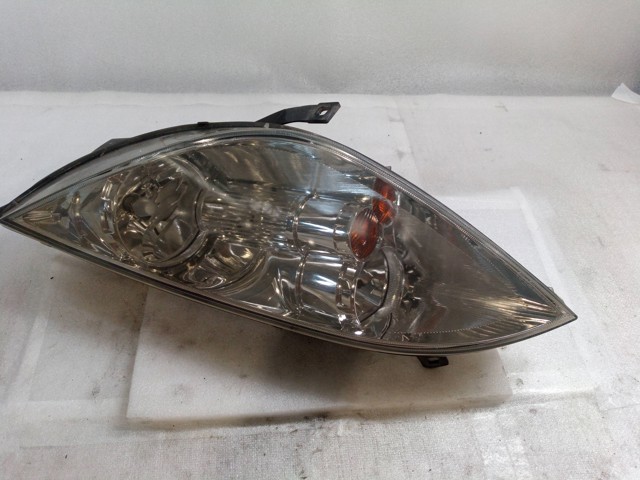 Luz esquerda 0301208201 MITSUBISHI